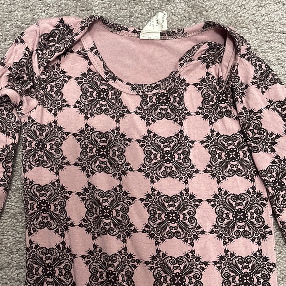 Kate Quinn Romper - Picture 3 of 7